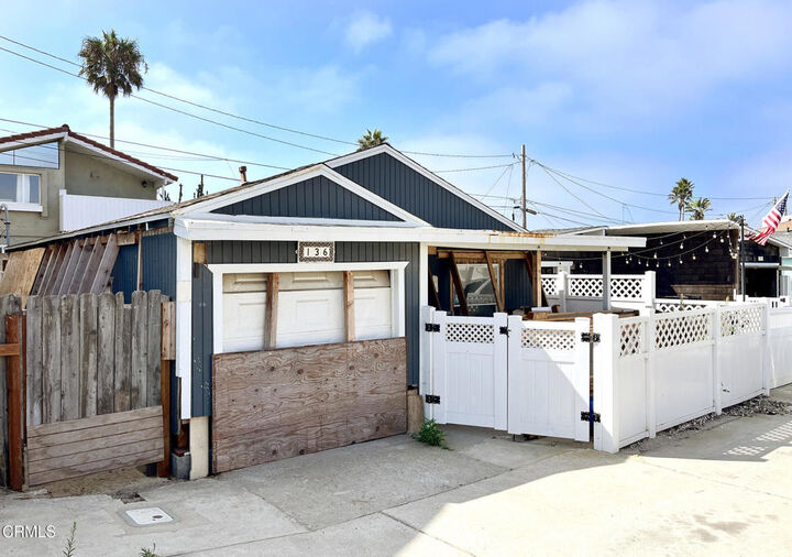 Property Photo:  136 San Fernando Avenue  CA 93035 