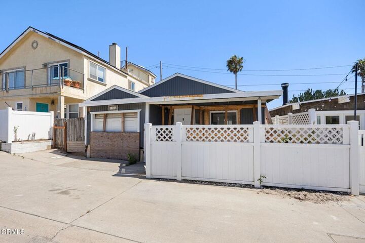 Property Photo: 136 San Fernando Avenue CA 93035