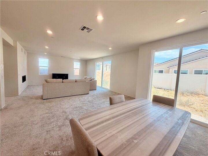 Property Photo:  2236 Century Plant Street  CA 93551 