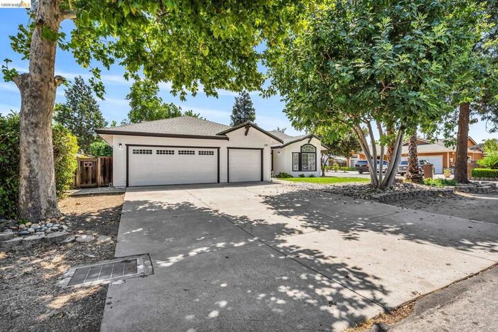 Property Photo: 3427 Sanford Street CA 94520-9999