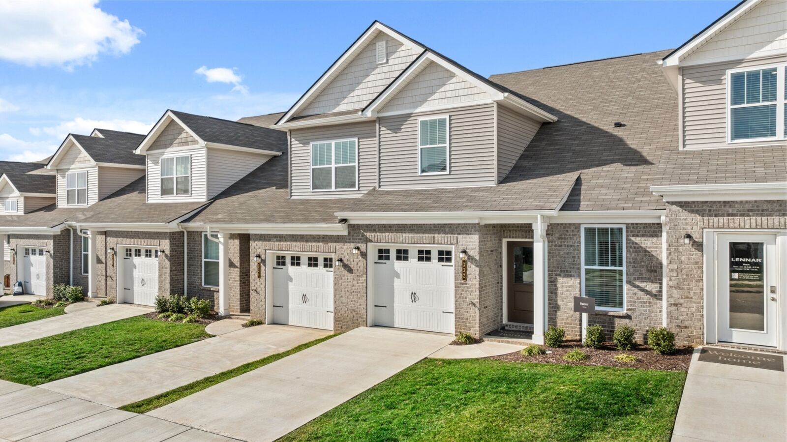 Property Photo:  672 Birdie Dr  TN 37174 