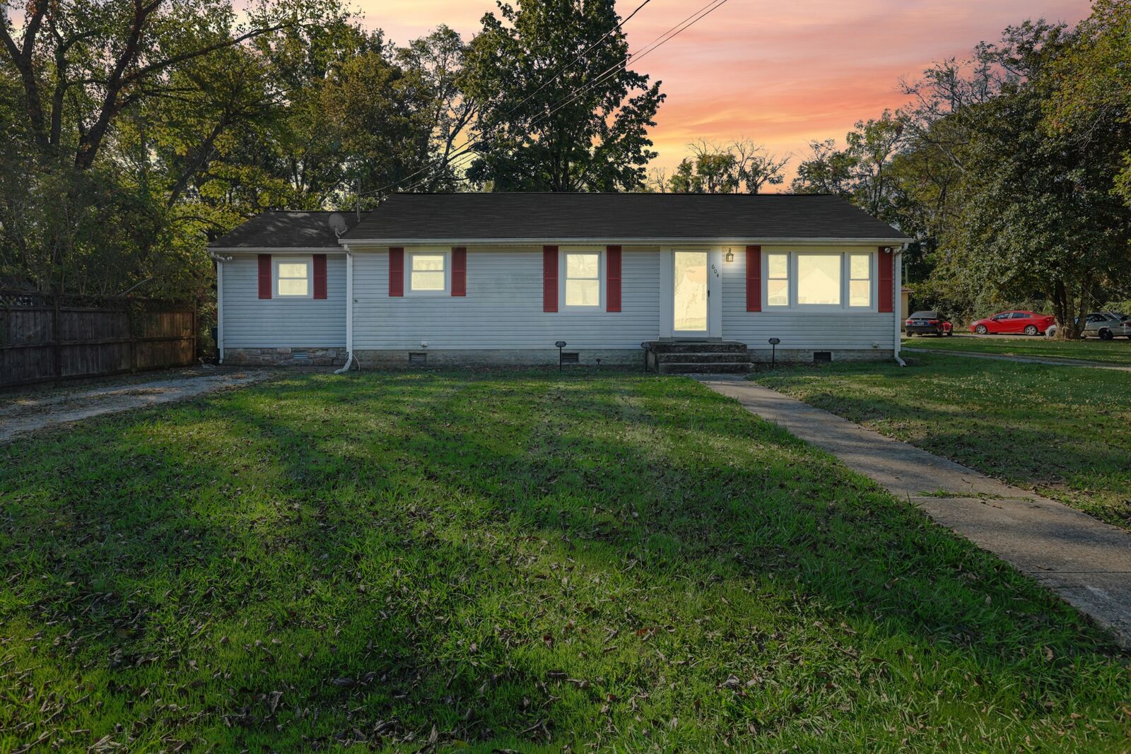 Property Photo: 604 Pennsylvania Anx TN 37087