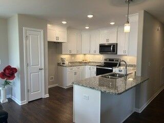 Property Photo:  357 Oak Glen Dr  TN 37166 