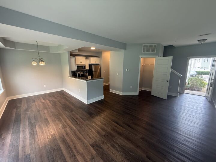 Property Photo: 1116 Somerset Springs Dr TN 37174