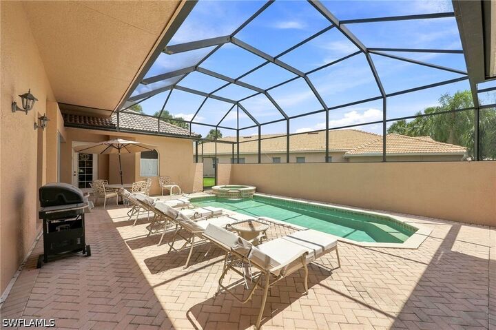 Property Photo:  6116 Highwood Park Lane  FL 34110 