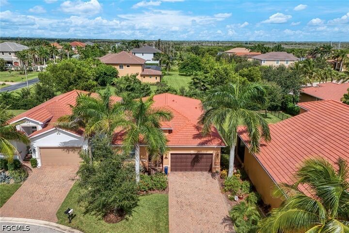 Property Photo:  8554 Banyan Bay Boulevard  FL 33908 