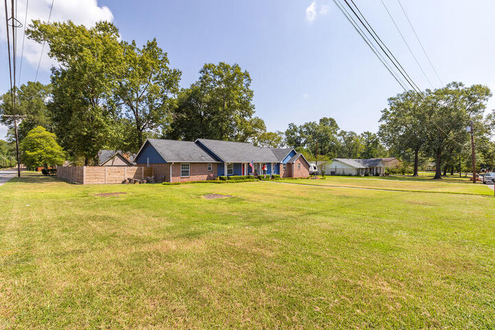 Property Photo: 1310 Shady Lane TX 75904