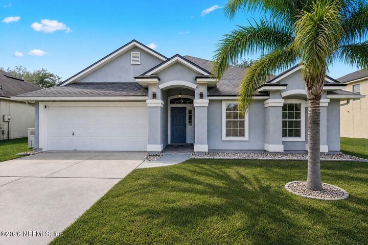 Property Photo: 13946 Fish Eagle Drive E FL 32226