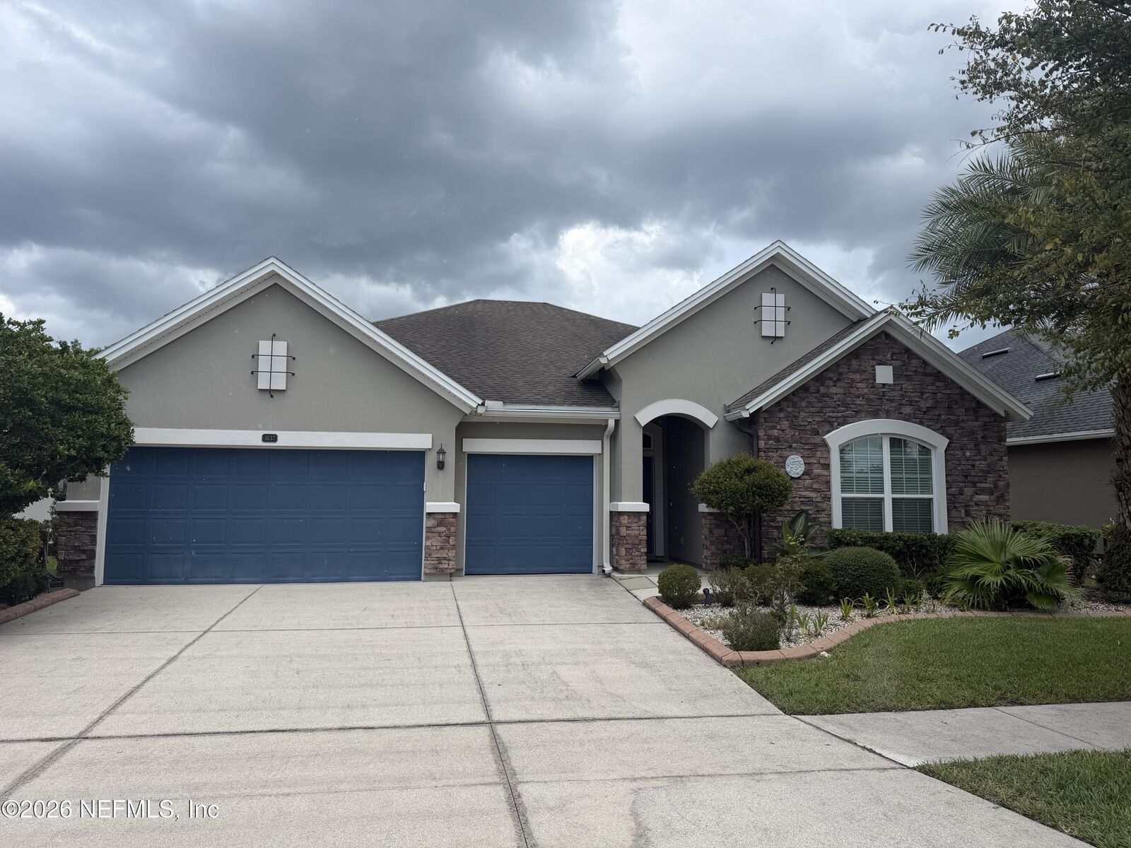 Property Photo:  3637 Crossview Drive  FL 32224 