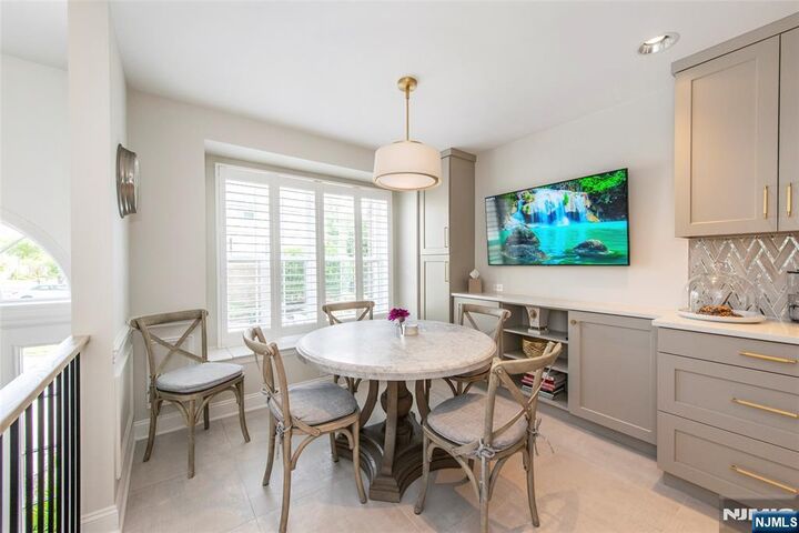Property Photo: 867 Alexandria Court NJ 07446