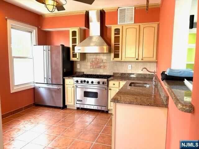 Property Photo: 266 Livingston Avenue 2 NJ 07071