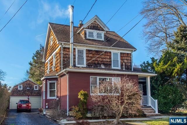 Property Photo:  120 California Avenue 2nd Floor  NJ 07646 