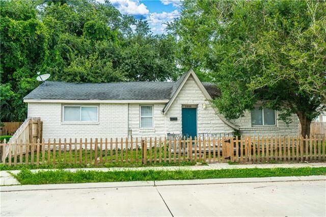 Property Photo:  1535 Harrison Avenue  LA 70122 