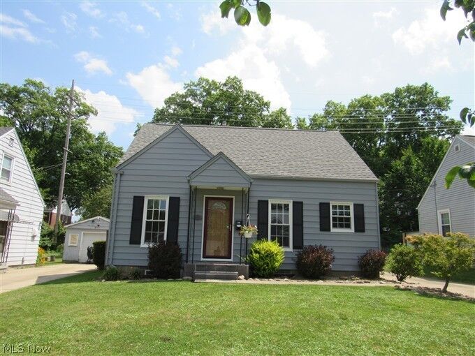 Property Photo: 2461 23rd Street OH 44223