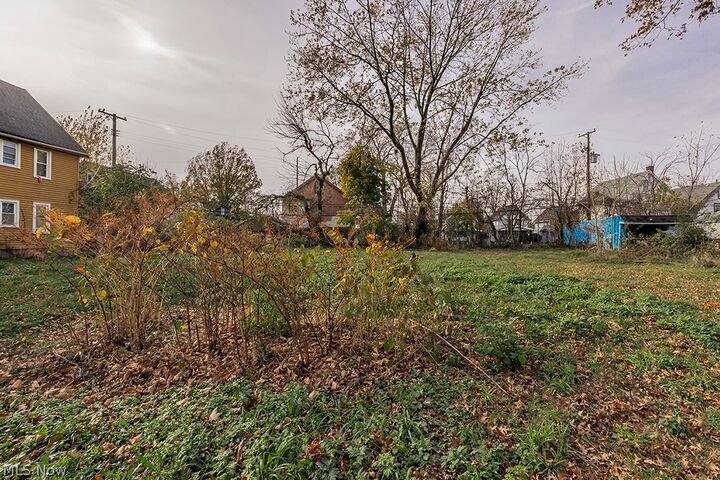 Property Photo: 1274 E 134th Street OH 44112