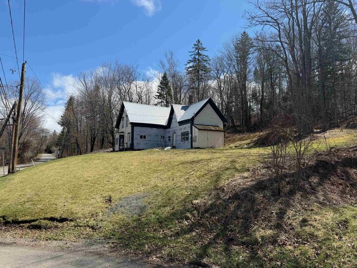 Property Photo:  20 High Street  NH 03576 