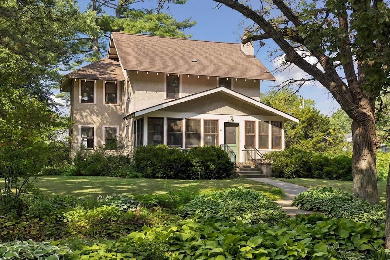 Property Photo: 4330 Wooddale Avenue MN 55424