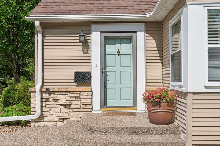 Property Photo: 1821 Bohland Avenue MN 55116