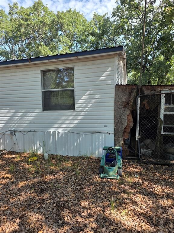 Property Photo: 1687 Northshore Road TX 75474