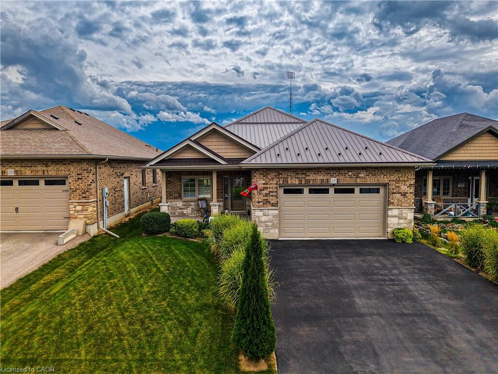 Property Photo: 257 Donly Drive S ON N3Y 0C8