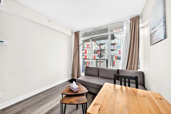 Property Photo: 30 Brentwood Common NW 905 AB T2L 2J9