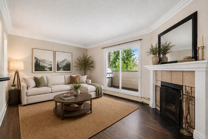 1817 11 Avenue SW 301 — photo 1