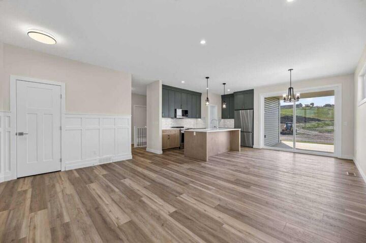 Property Photo: 500 Valarosa Place 510 AB T0M 0W0