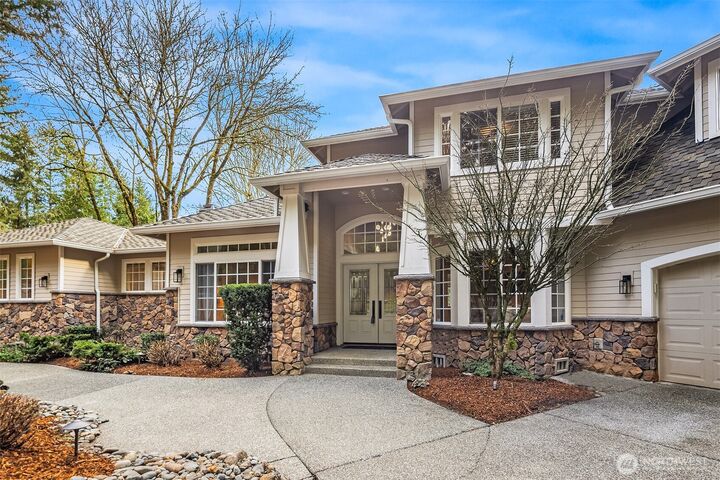 Property Photo: 21219 SE 39th Street WA 98075