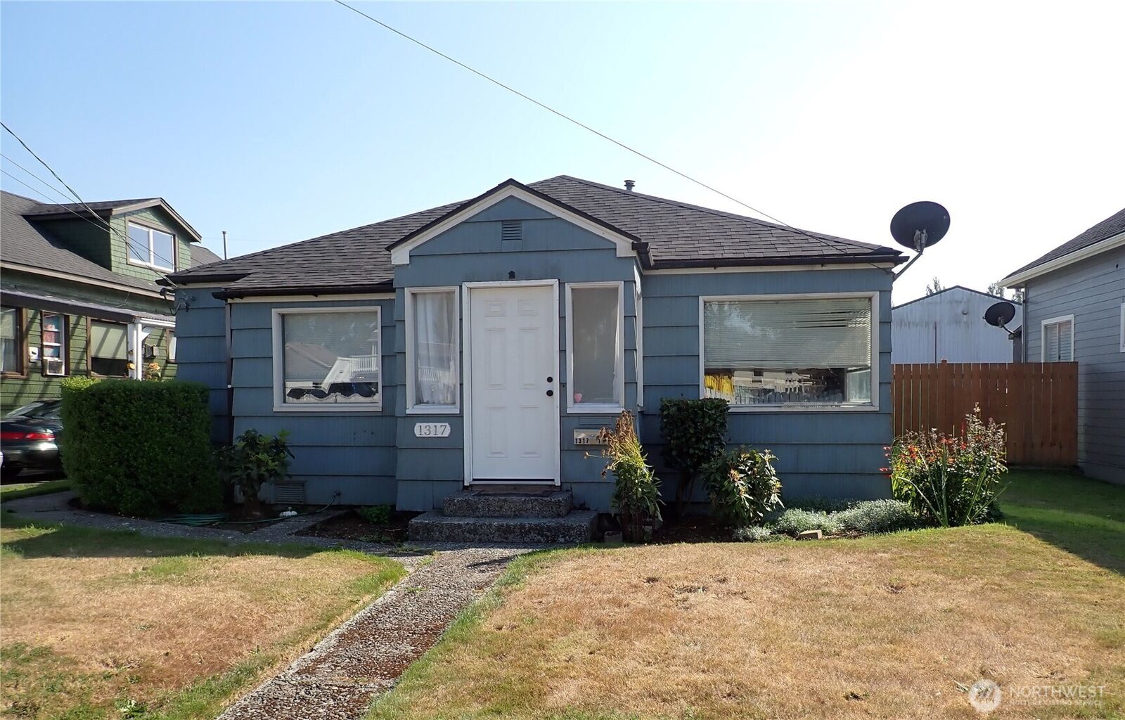 Property Photo:  1317 W Market Street  WA 98520 
