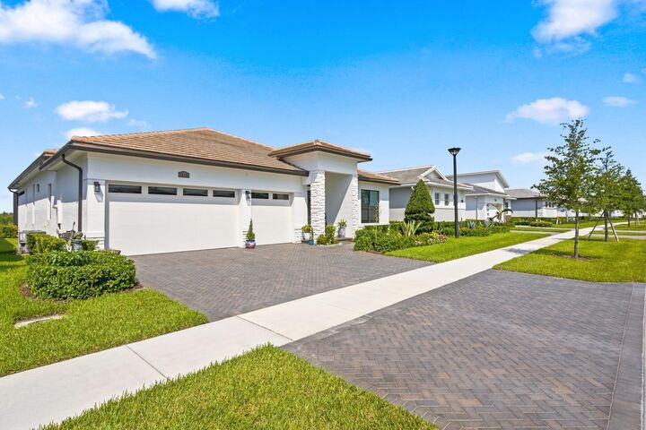 Property Photo:  13145 SW Shinnecock Drive  FL 34987 