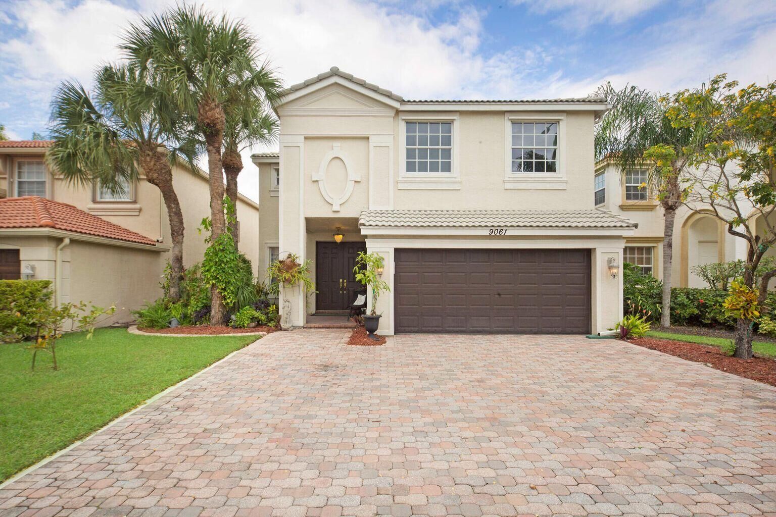 Property Photo: 9061 Dupont Place FL 33414