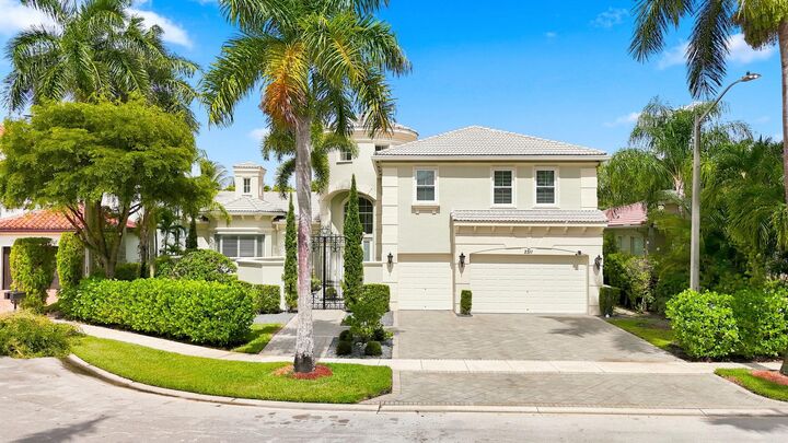 Property Photo:  2311 Stotesbury Way  FL 33414 
