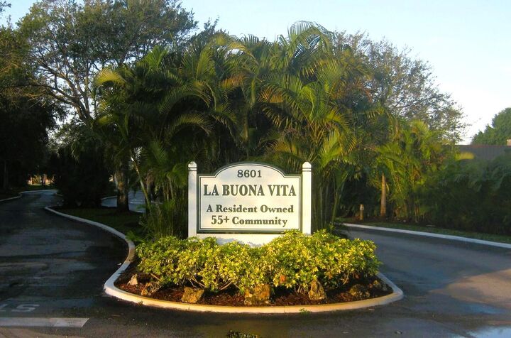 Property Photo:  471 Ann Marie Circle  FL 34952 