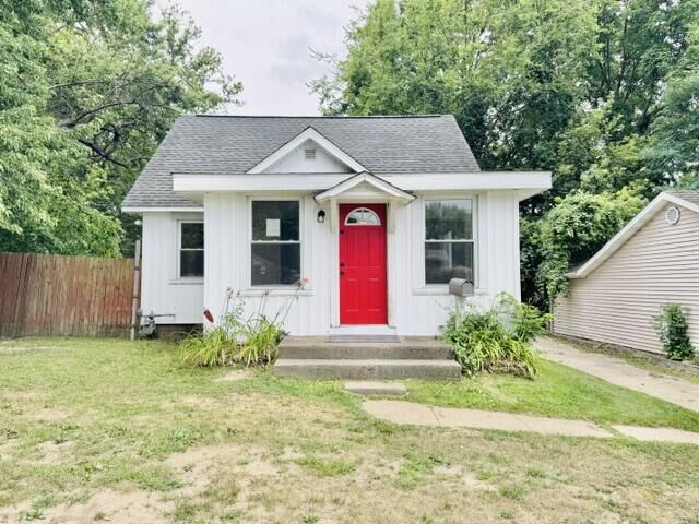 Property Photo: 8 Richmond Avenue MI 49014