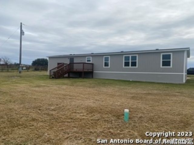 Property Photo: 208 View B TX 78121