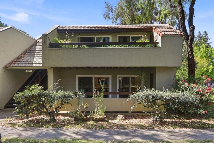 Property Photo: 309 Tradewinds Drive 15 CA 95123