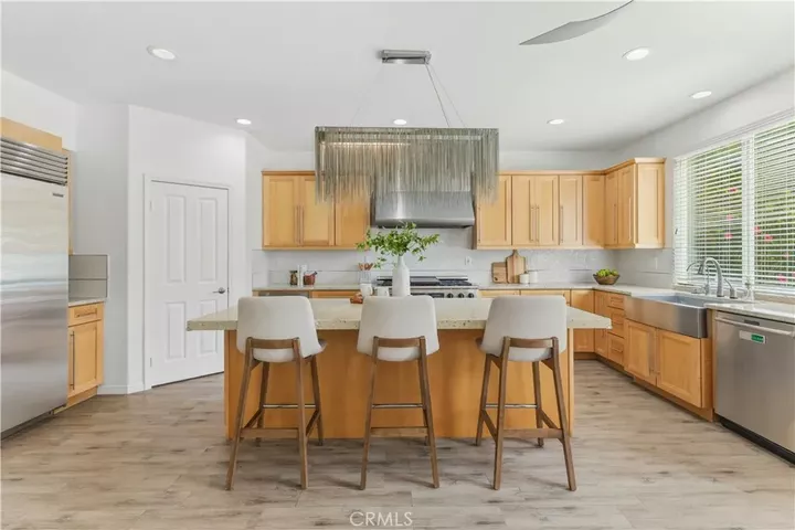 Property Photo:  6 Blackbird  CA 92618 