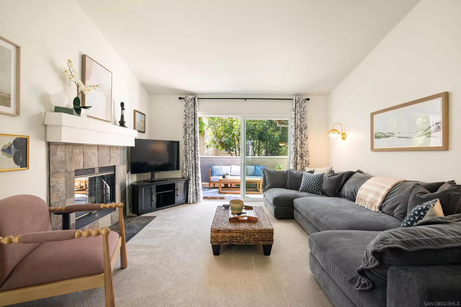 Property Photo: 3854 Crestone Place CA 92130