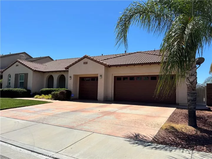 Property Photo: 28425 Crispin CA 92555