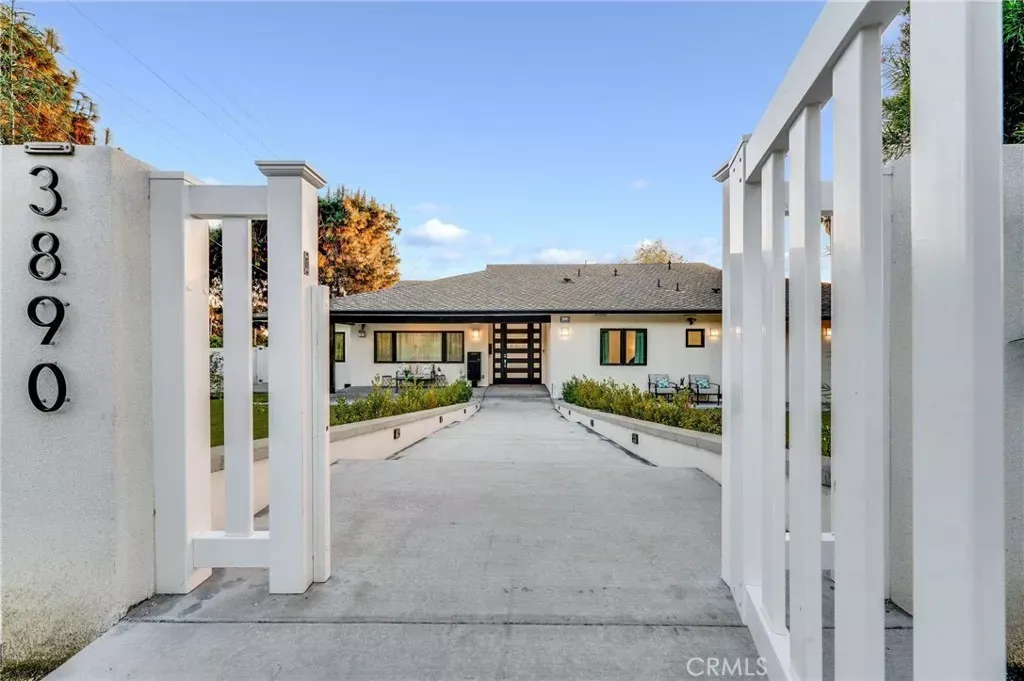 Property Photo: 3890 Shadow Grove Road CA 91107