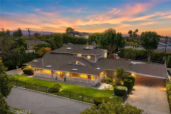 Property Photo: 18880 Via Sereno CA 92886