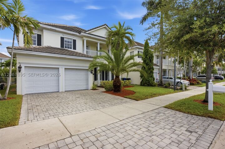 Property Photo:  1419 SW 21st Ct  FL 33315 