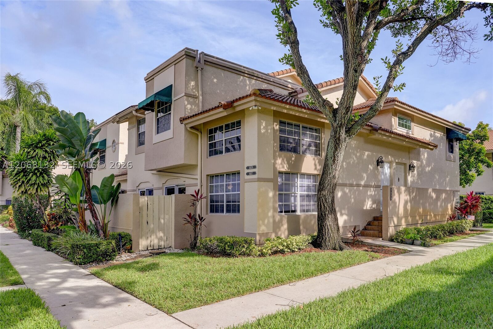 Property Photo:  6659 Via Regina 7  FL 33433 