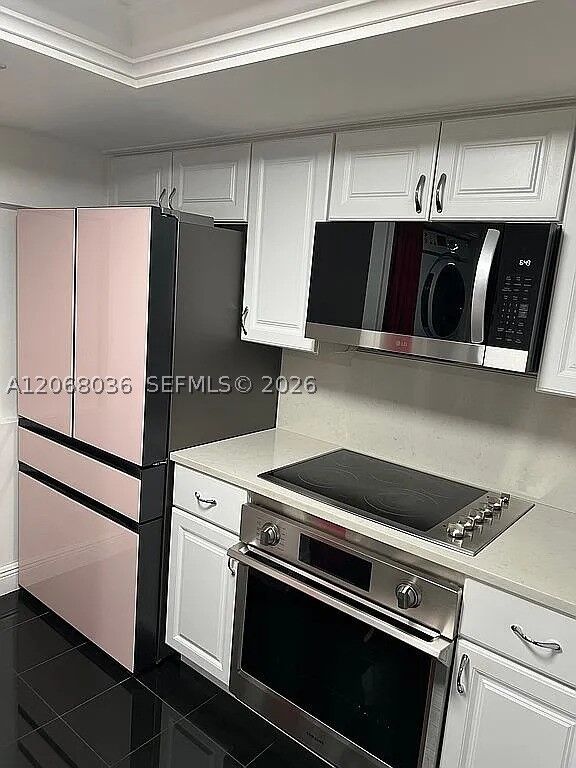 Property Photo: 11183 NW 7th St 204-20 FL 33172
