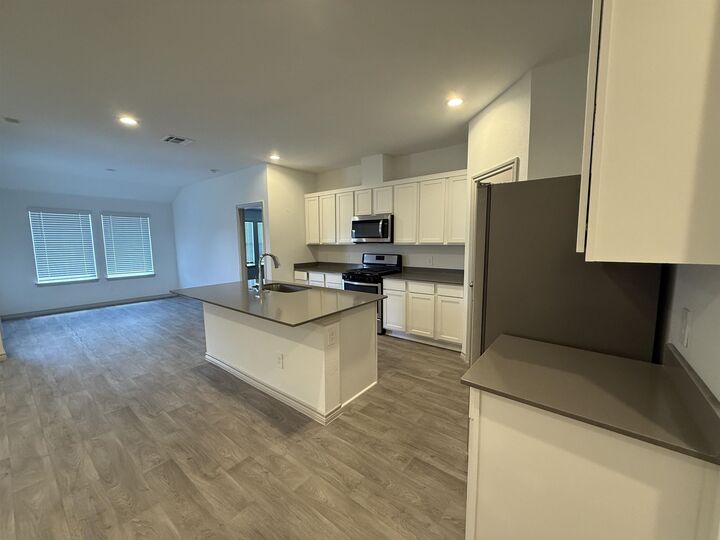 Property Photo:  1525 Holly Trails  TX 77659 