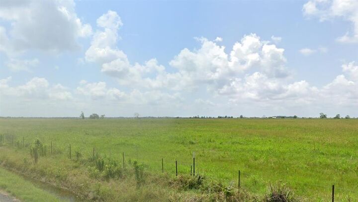 Property Photo: 12 N Precht Road LA 70607