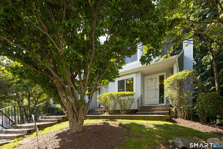 Property Photo: 20 East Pembroke Road 22 CT 06811
