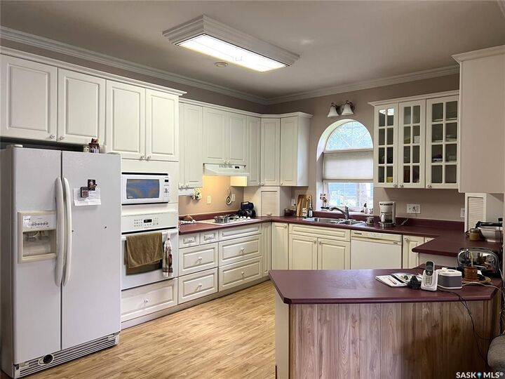 Property Photo:  501 Centre Street 1  SK S9X 1E5 