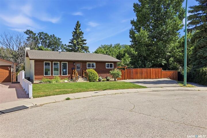 19 Nash Place — photo 1
