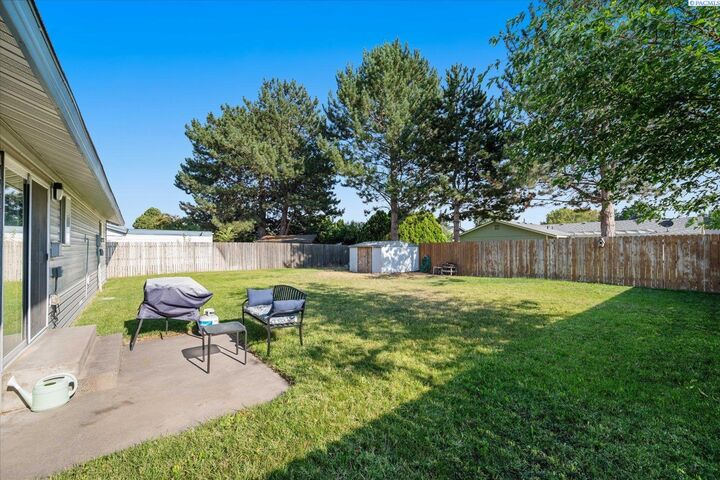 Property Photo: 431 W 10th Ave WA 99336